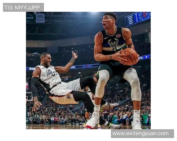 字母哥愤怒撕扯球衣雄鹿惨败后更衣室内斗争升级